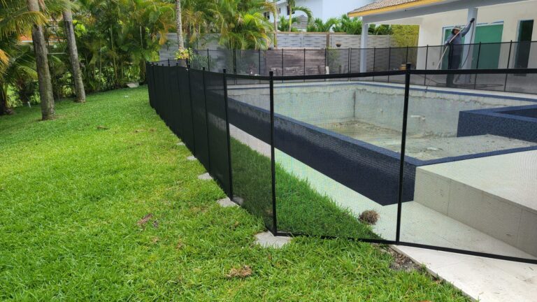 WhatsApp Image 2023-10-04 at 18.42.14 - The Pool Fence Removable mesh pool fence installation 9